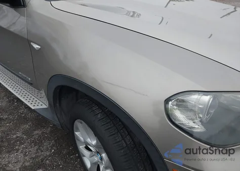 2011 BMW X5 xDrive35I/xDrive35I Premium/xDrive35I Sport Activity z USA, uszkodzony, nr VIN 5UXZV4C57BL414643